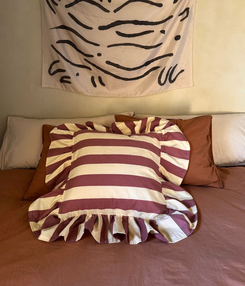 Frill cushion cover Irene