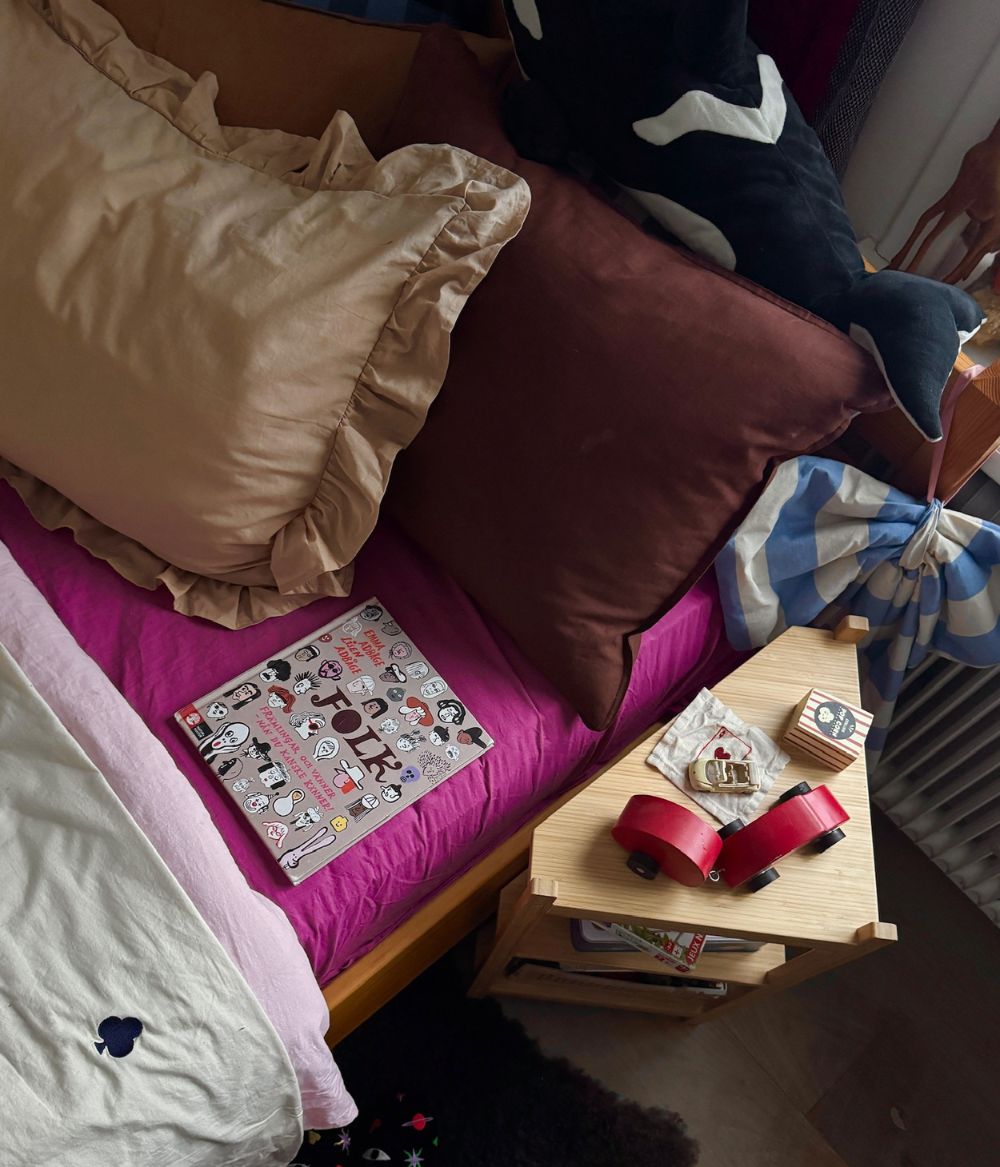 Frill Pillow case Hassel Cortado Midnatt 13